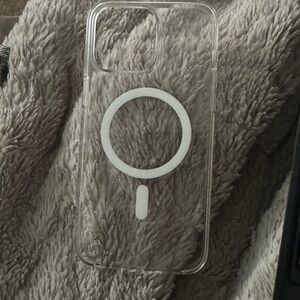 Apple Clear Case with MagSafe for iPhone 15 Pro Max